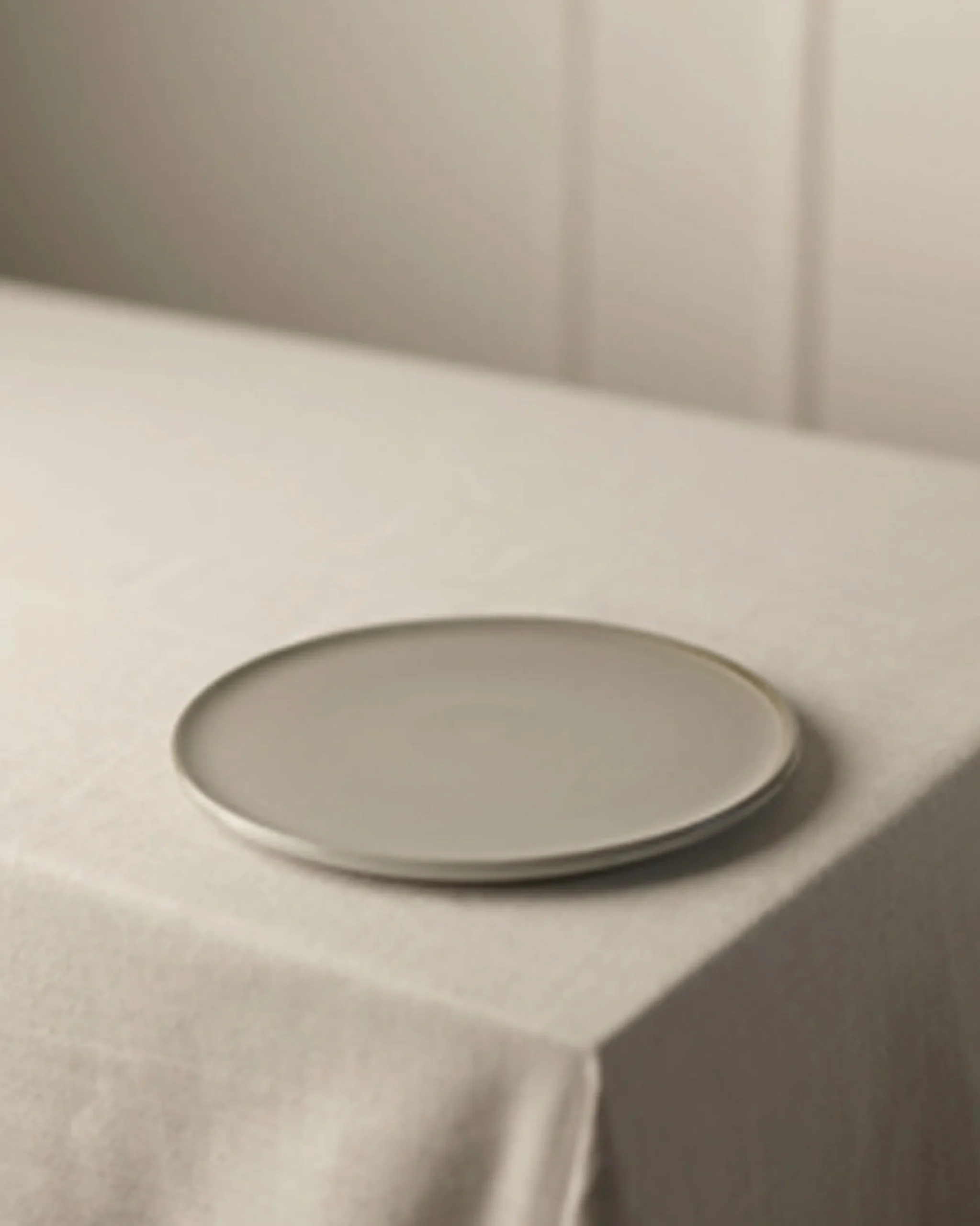 Plates-Robert Gordon Canvas Side Plate / Saltbush