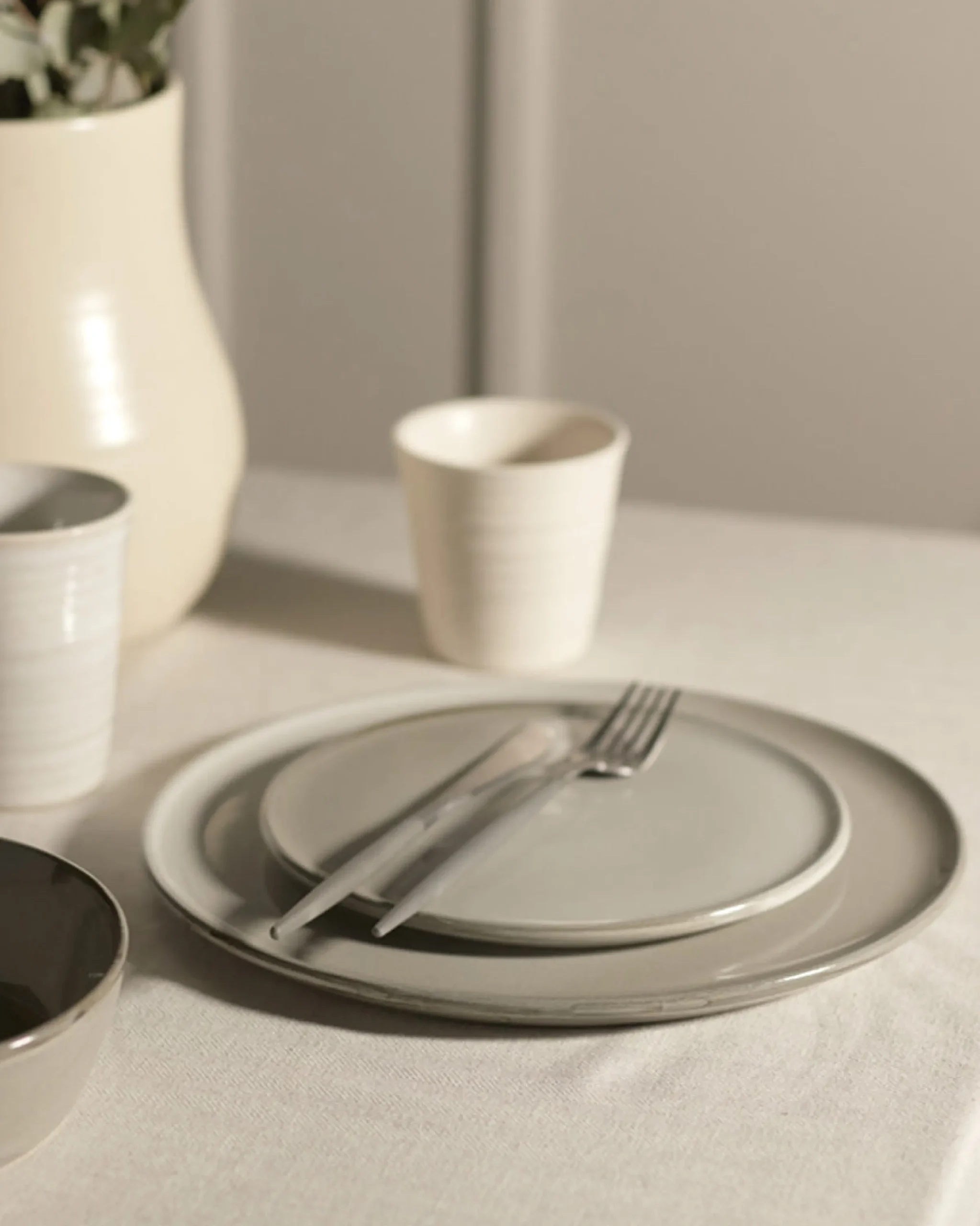 Plates-Robert Gordon Canvas Side Plate / Saltbush